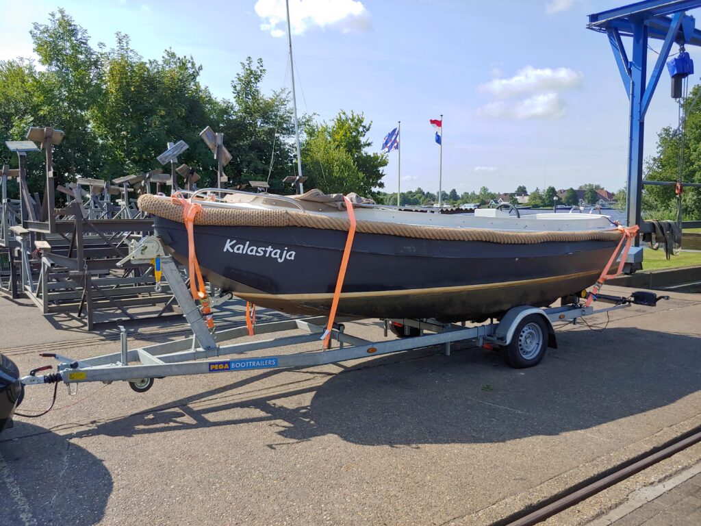 Scheepsvlet sloep Boottransport Friesland