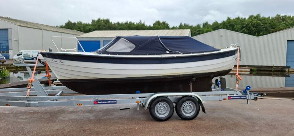 Bootvervoer Saga 20 van Drachten naar Dronten door Boottransport Friesland